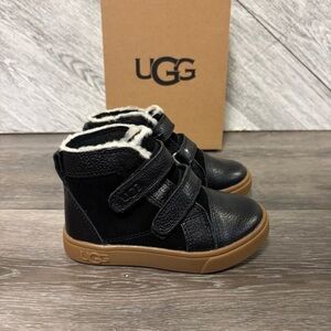 UGG | Rennon II High Top Sneaker Bootie New In Black Leather